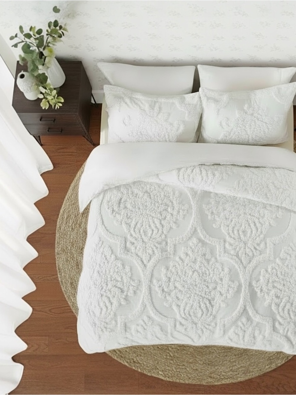 NEW Anthro White Queen / King Boho Chenille Damask Comforter Bedspread Sham Set